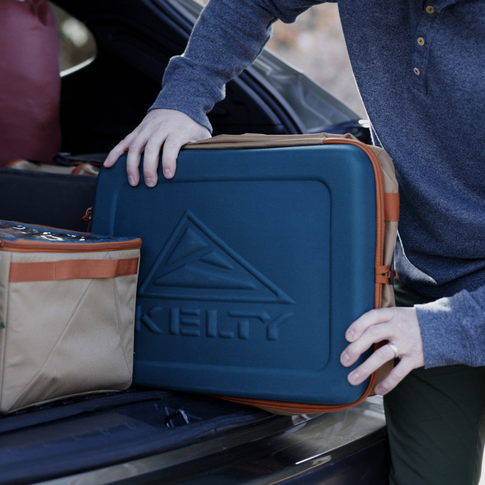 FOLDING COOLER